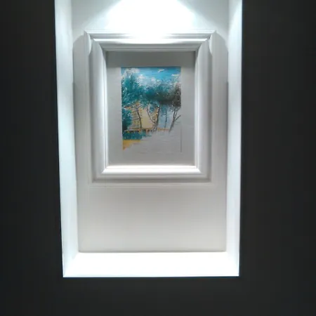 Milano فندق مارينا دي بييتراسانْت