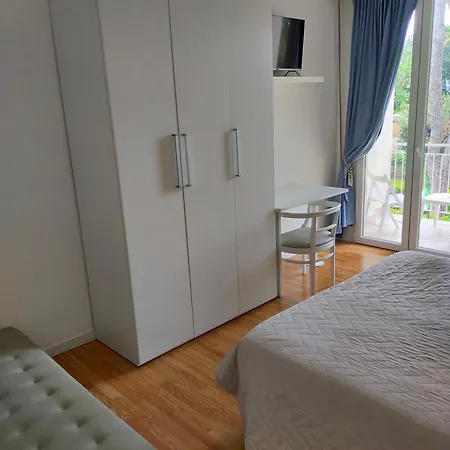 Milano 3* Marina di Pietrasanta