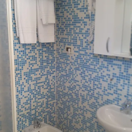 Hotel Milano 3*