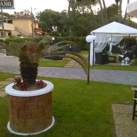 Milano 3* Marina di Pietrasanta