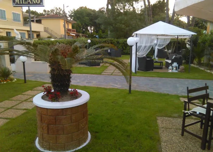 Milano 3* マリーナ・ディ・ピエトラサンタ