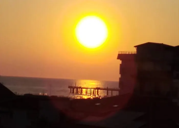 Milano ホテル マリーナ・ディ・ピエトラサンタ