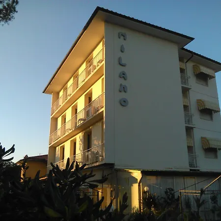 Milano Szálloda